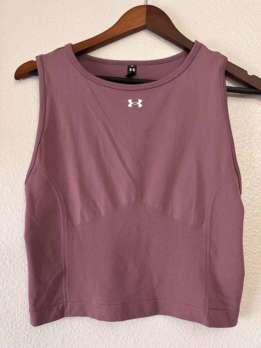 Under Armour UA Train Seamless Tank Top Size MD Purple